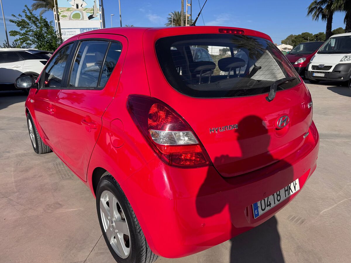 HYUNDAI I20 COMFORT 1.4 CRDI SPANISH LHD IN SPAIN ONLY 89000 MILES SUPERB 2012